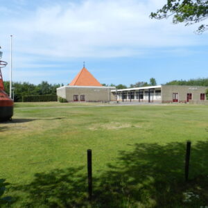 Kerk en dorpshuis ET10